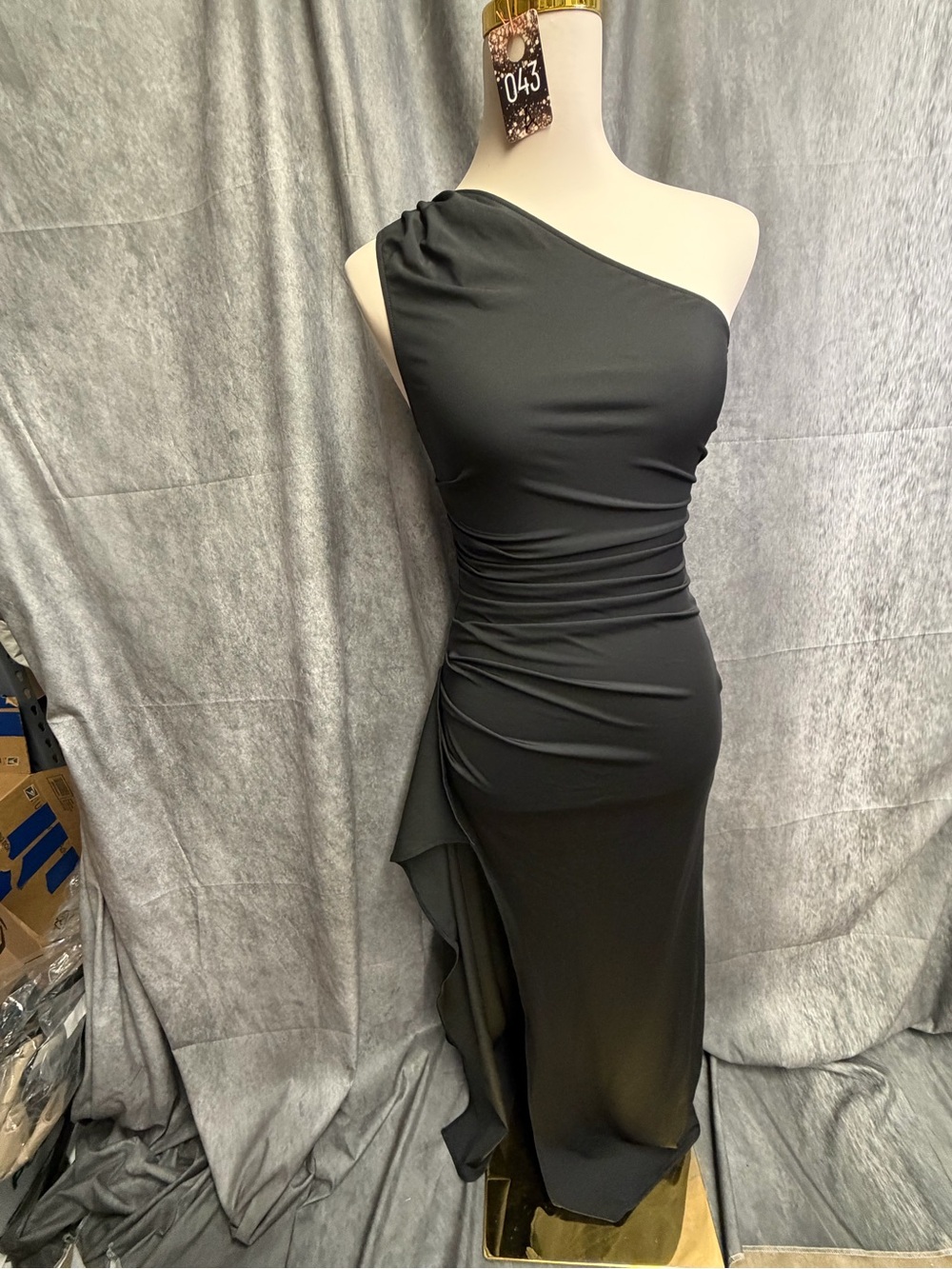 One-Shoulder Black Evening Dress